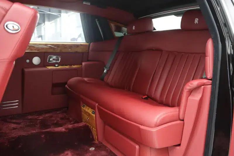 2006 Phantom 6.7L Extended Wheelbase (EWB) — миниатюра 34