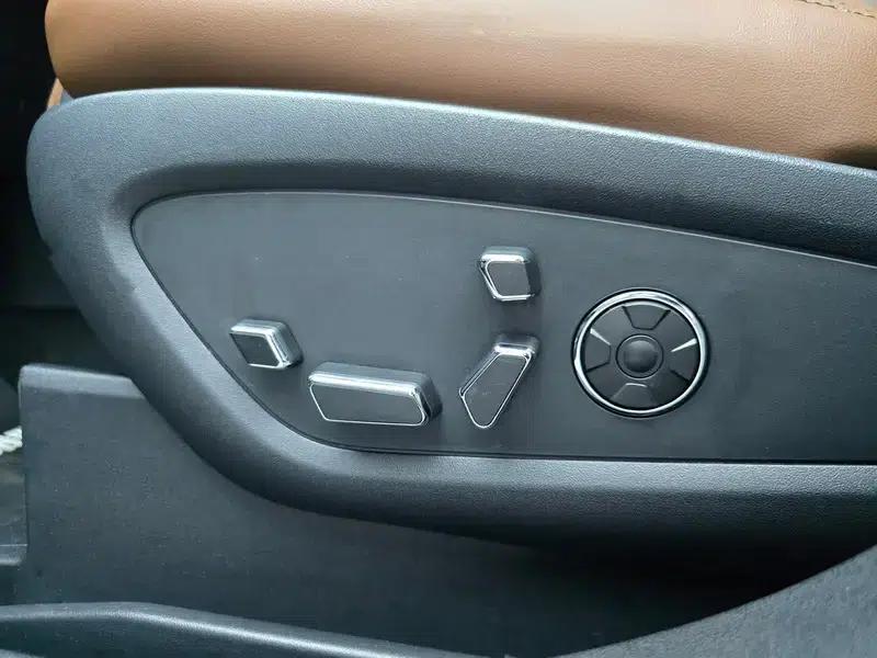 Navigator 2021 2.7T AWD Premium Edition — миниатюра 13