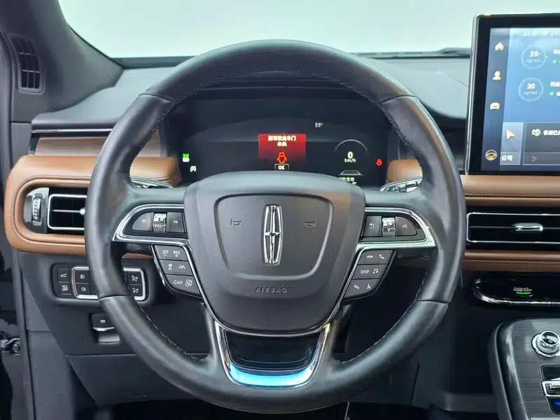 Navigator 2021 2.7T AWD Premium Edition — миниатюра 19