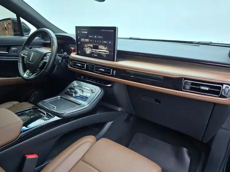 Navigator 2021 2.7T AWD Premium Edition — миниатюра 20