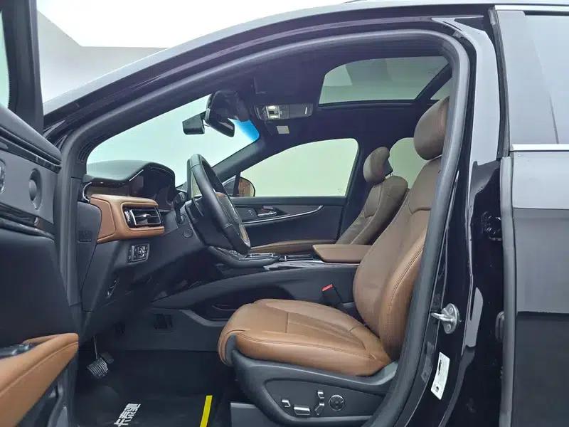 Navigator 2021 2.7T AWD Premium Edition — миниатюра 25