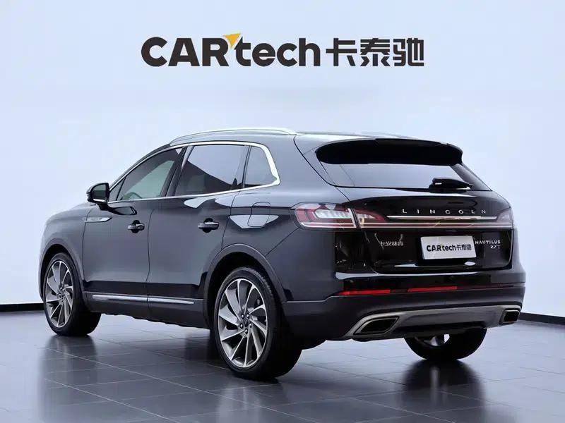 Navigator 2021 2.7T AWD Premium Edition — миниатюра 4