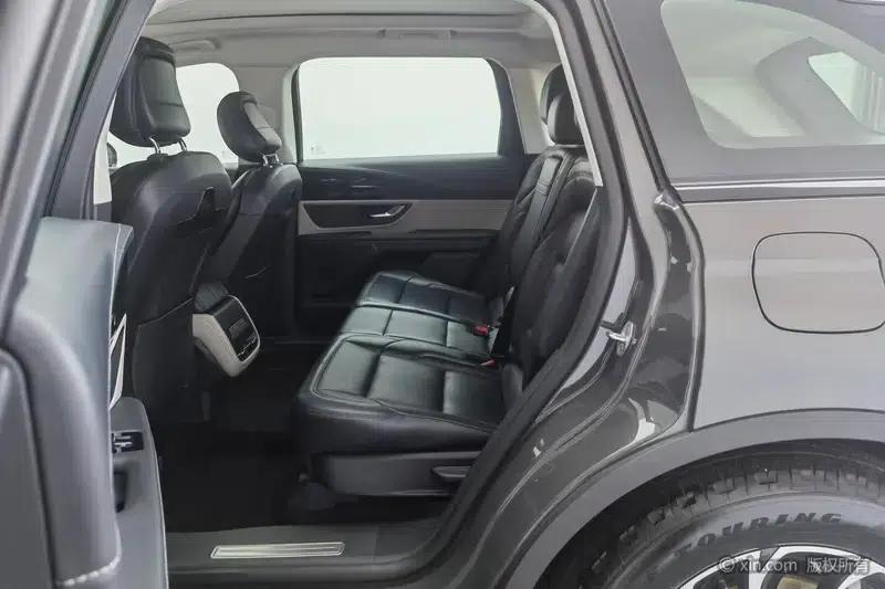 Navigator 2023 2.0T AWD Premium Edition — миниатюра 19