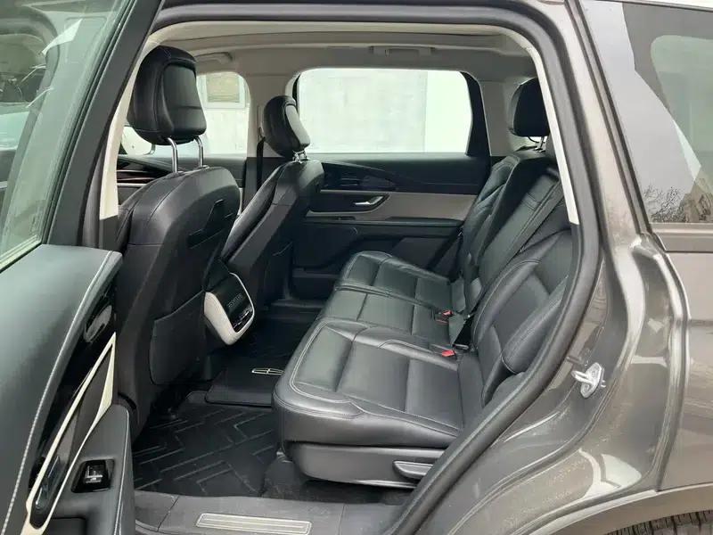 Navigator 2023 2.0T AWD Premium Edition — миниатюра 11