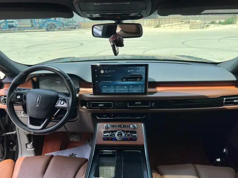 2020 Aviator 3.0T V6 AWD Premium Edition — миниатюра 9