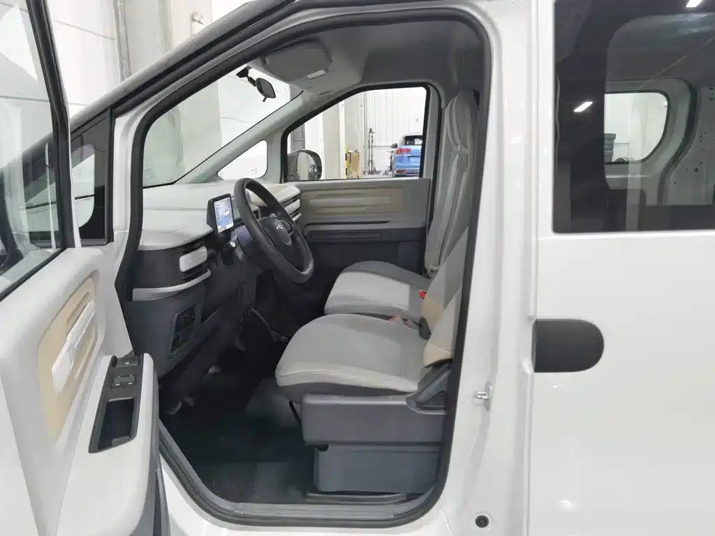 Dana V1 2025 Low-Roof Multi-functional Version 42kWh — миниатюра 10