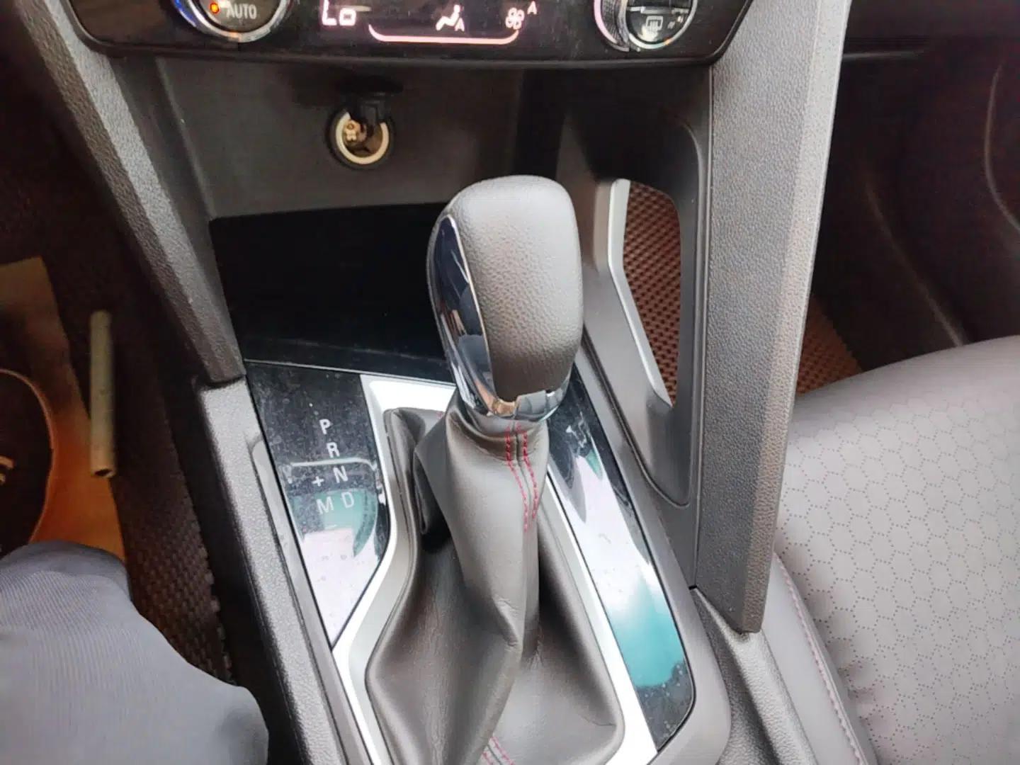 Chevrolet Orlando 2019 Redline 530T Automatic Enjoyment Version (5+2 Seating) China VI — миниатюра 21