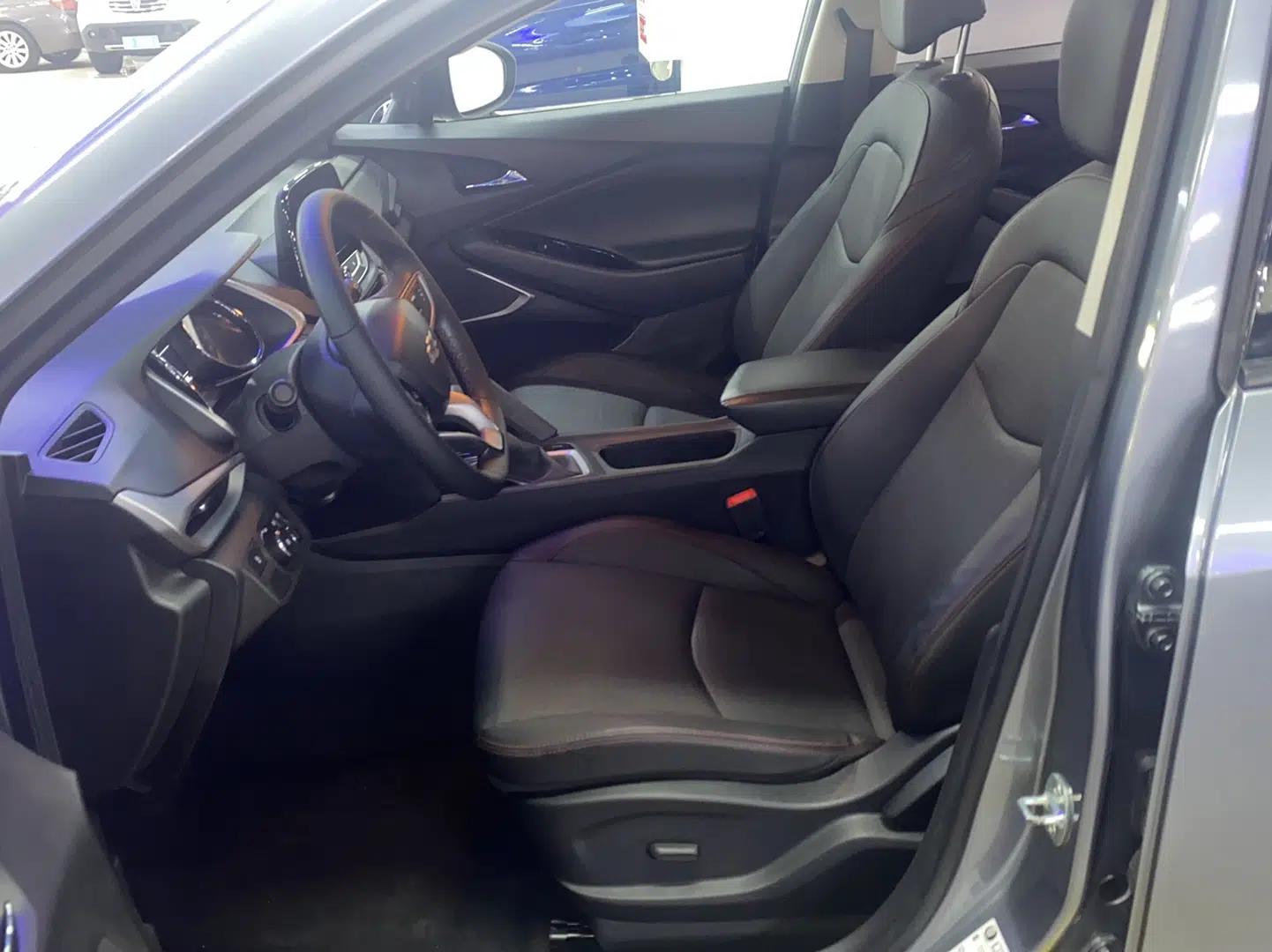 Chevrolet Orlando 2019 Redline 530T Automatic Luxury Edition (5-seat model) – China VI Standard — миниатюра 8