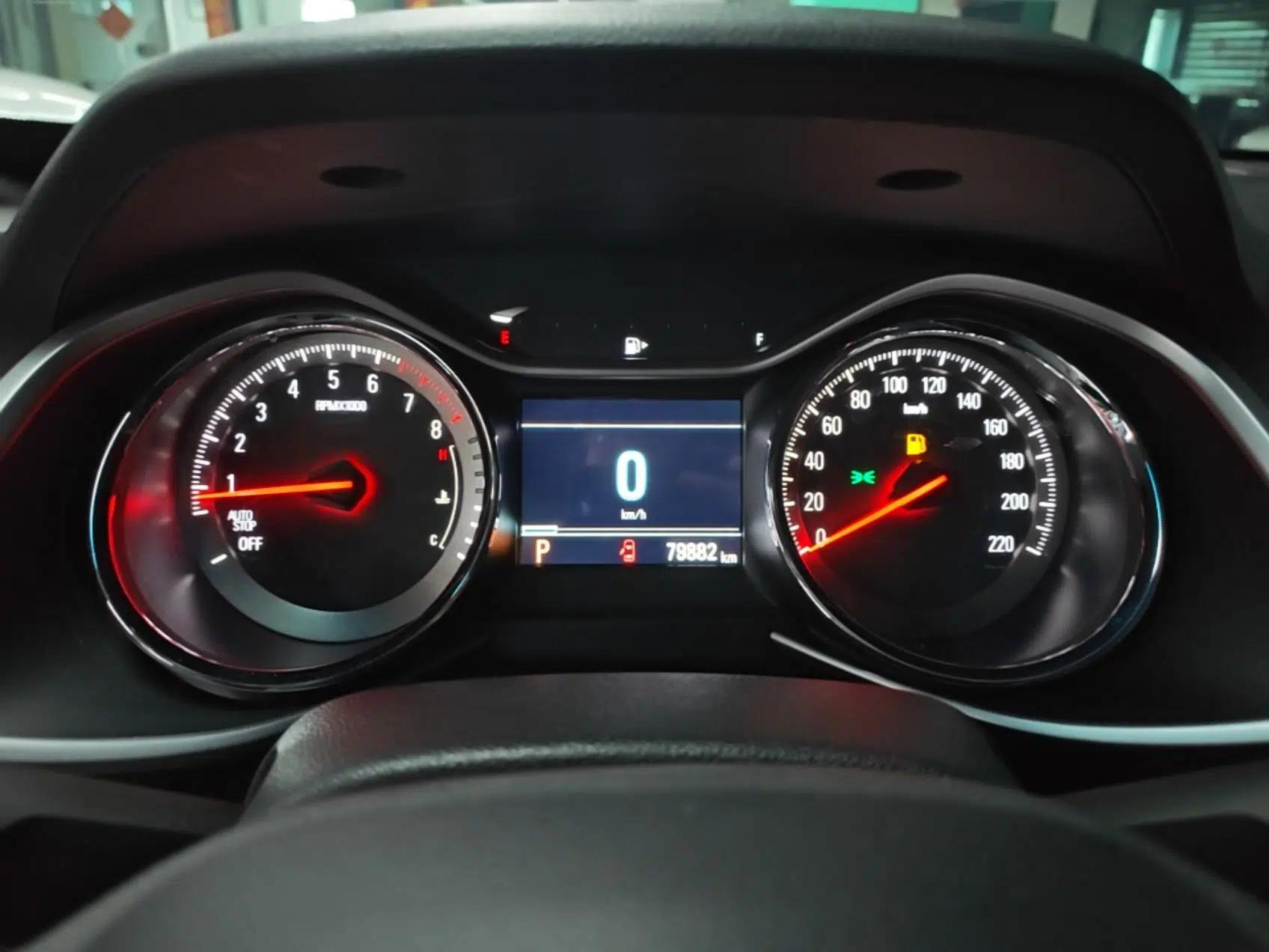 Chevrolet Orlando 2020 Light Hybrid Redline 530T Automatic Enjoyment Edition (5+2 Models) — миниатюра 14