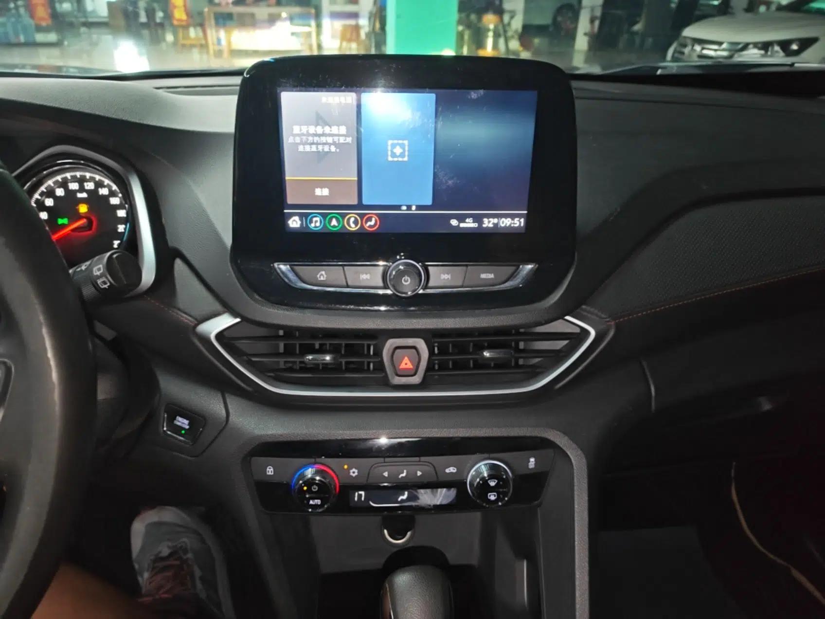 Chevrolet Orlando 2020 Light Hybrid Redline 530T Automatic Enjoyment Edition (5+2 Models) — миниатюра 15