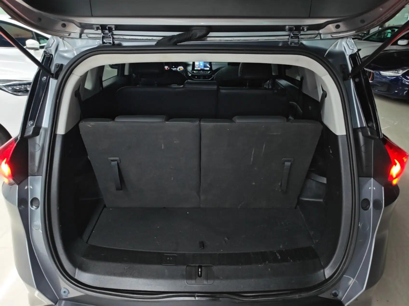Chevrolet Orlando 2020 Light Hybrid Redline 530T Automatic Enjoyment Edition (5+2 Models) — миниатюра 22