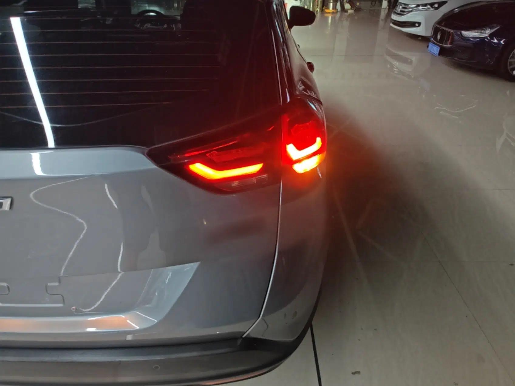Chevrolet Orlando 2020 Light Hybrid Redline 530T Automatic Enjoyment Edition (5+2 Models) — миниатюра 9