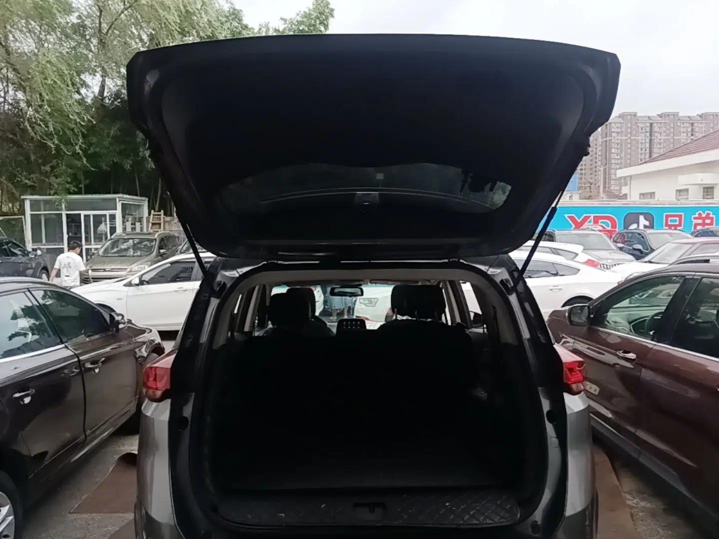 Chevrolet Orlando 2019 Redline 530T Automatic Enjoyment Version (5+2 Seating) China VI — миниатюра 22