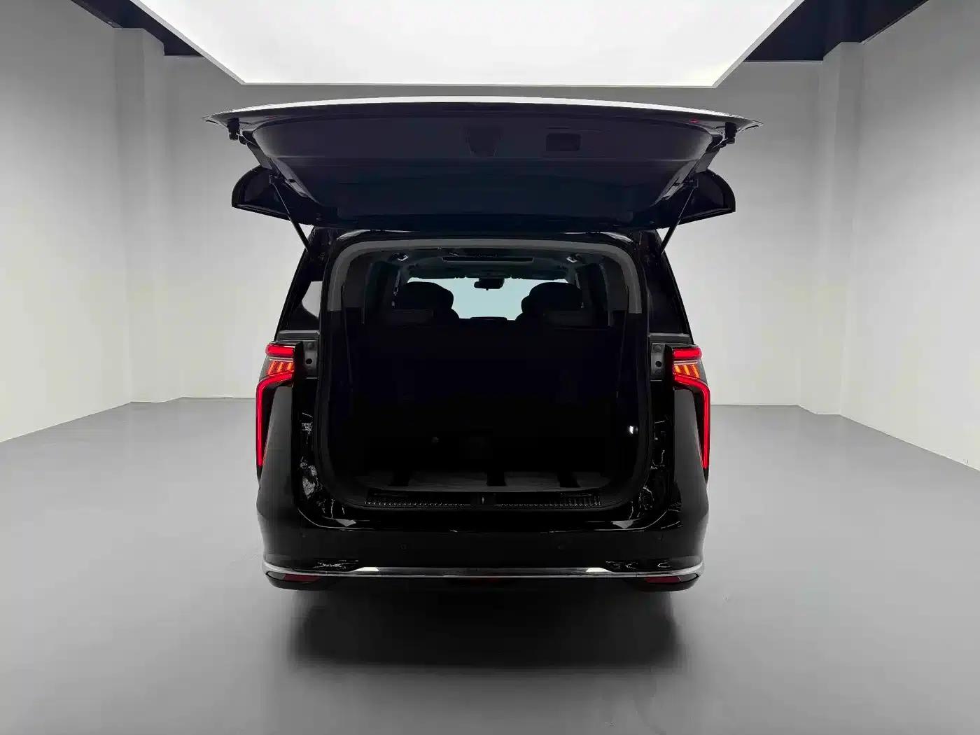 Maxus G90 2022 2.0T Nebula 7-seater Edition — миниатюра 17