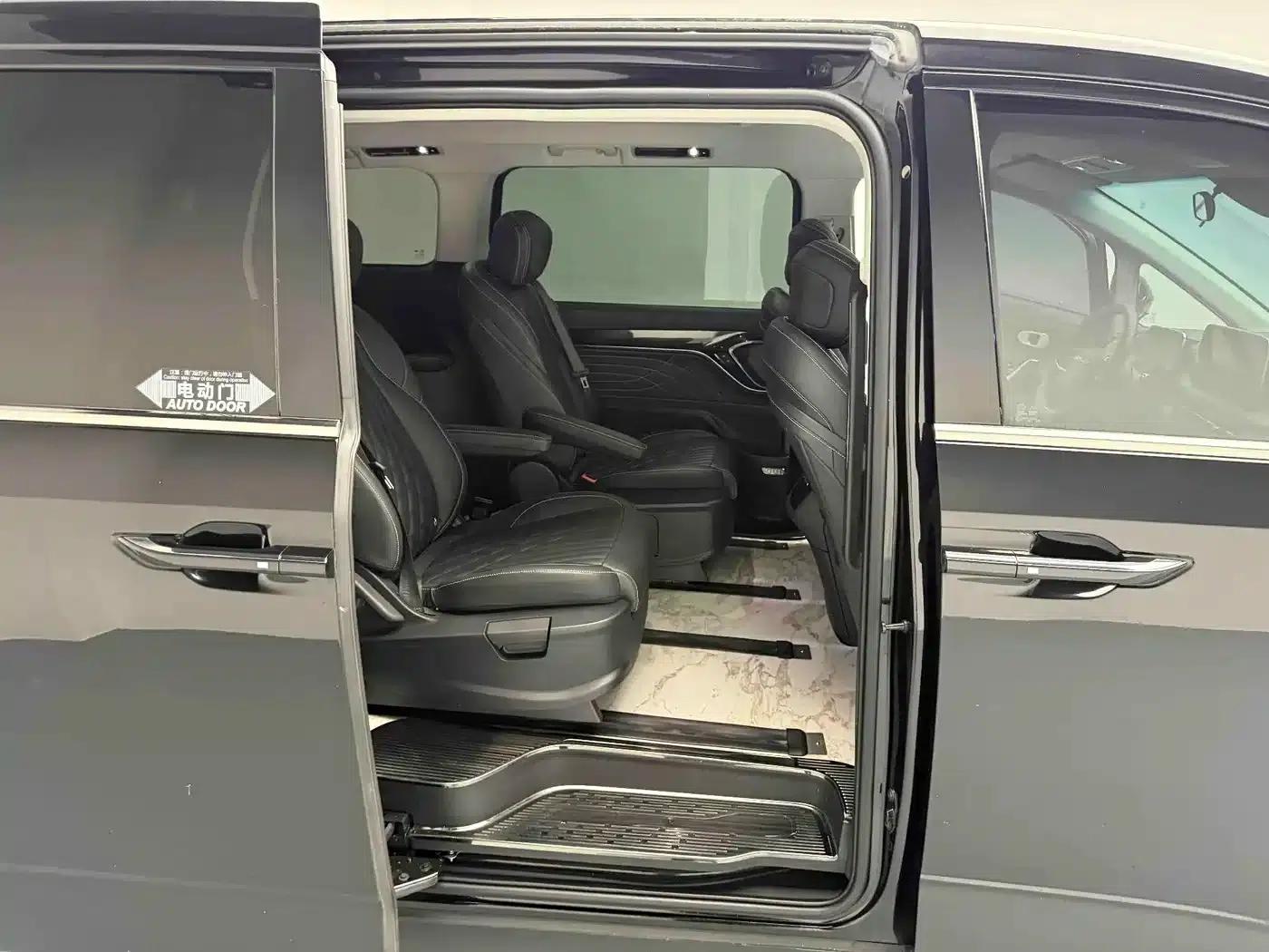 Maxus G90 2022 2.0T Nebula 7-seater Edition — миниатюра 6