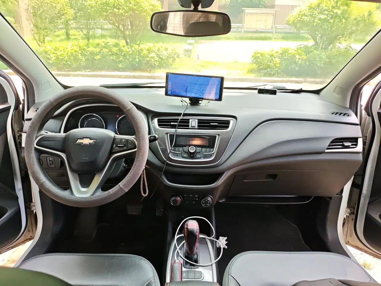 Chevrolet Lova RV 2016 1.5L Automatic Smart Drive Edition — миниатюра 6