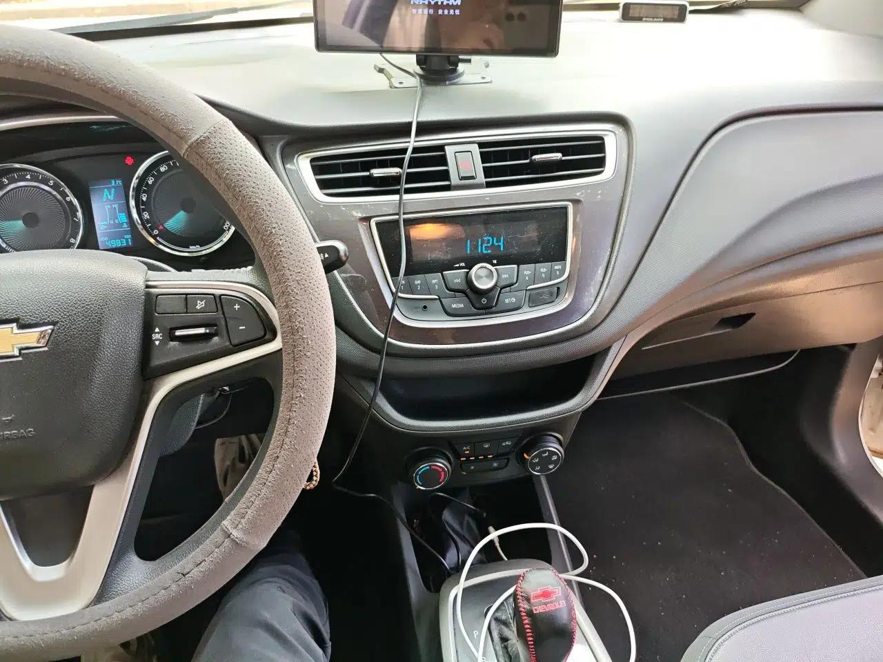 Chevrolet Lova RV 2016 1.5L Automatic Smart Drive Edition — миниатюра 10