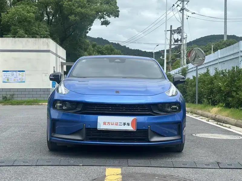 Lynk & Co 03 2019 1.5TD DCT Pro Edition — миниатюра 2