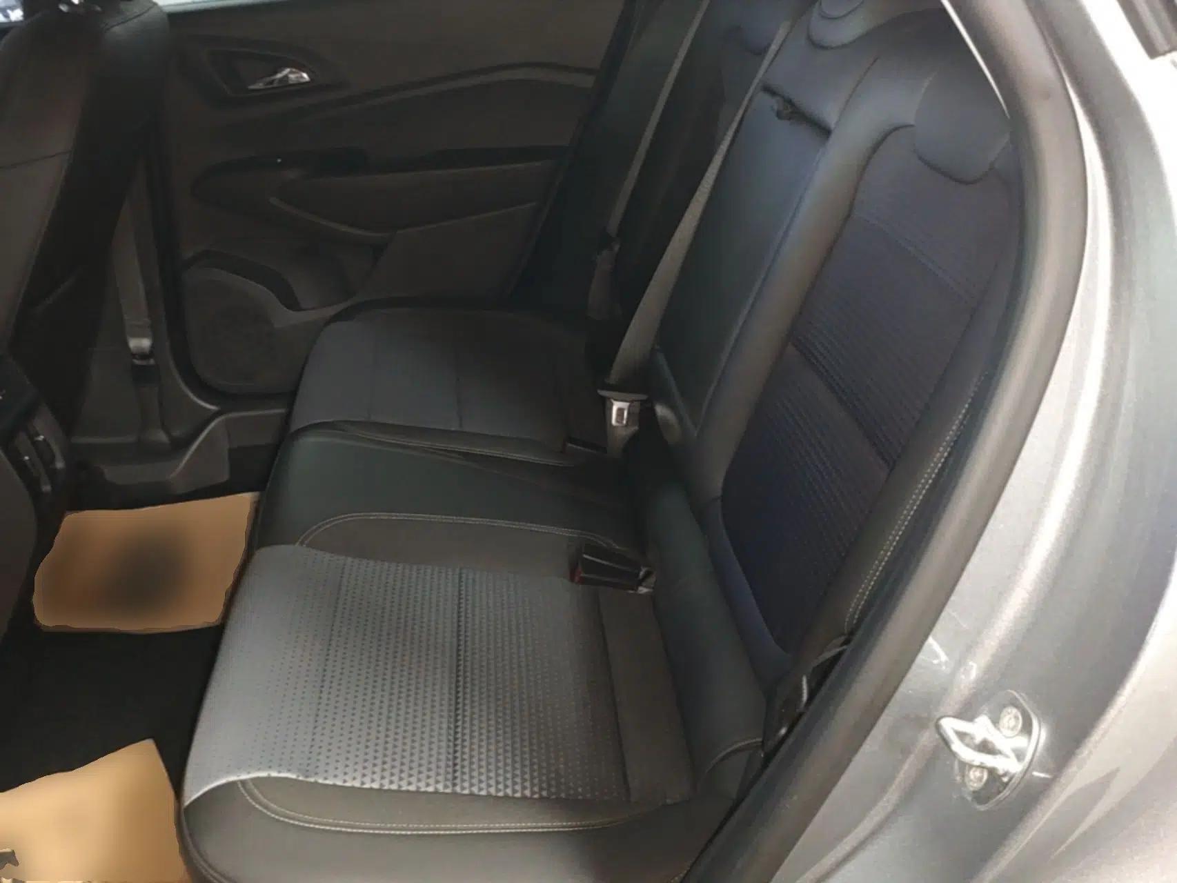 Chevrolet Seeker 2022 1.5T CVT Trendy Smart Edition — миниатюра 25