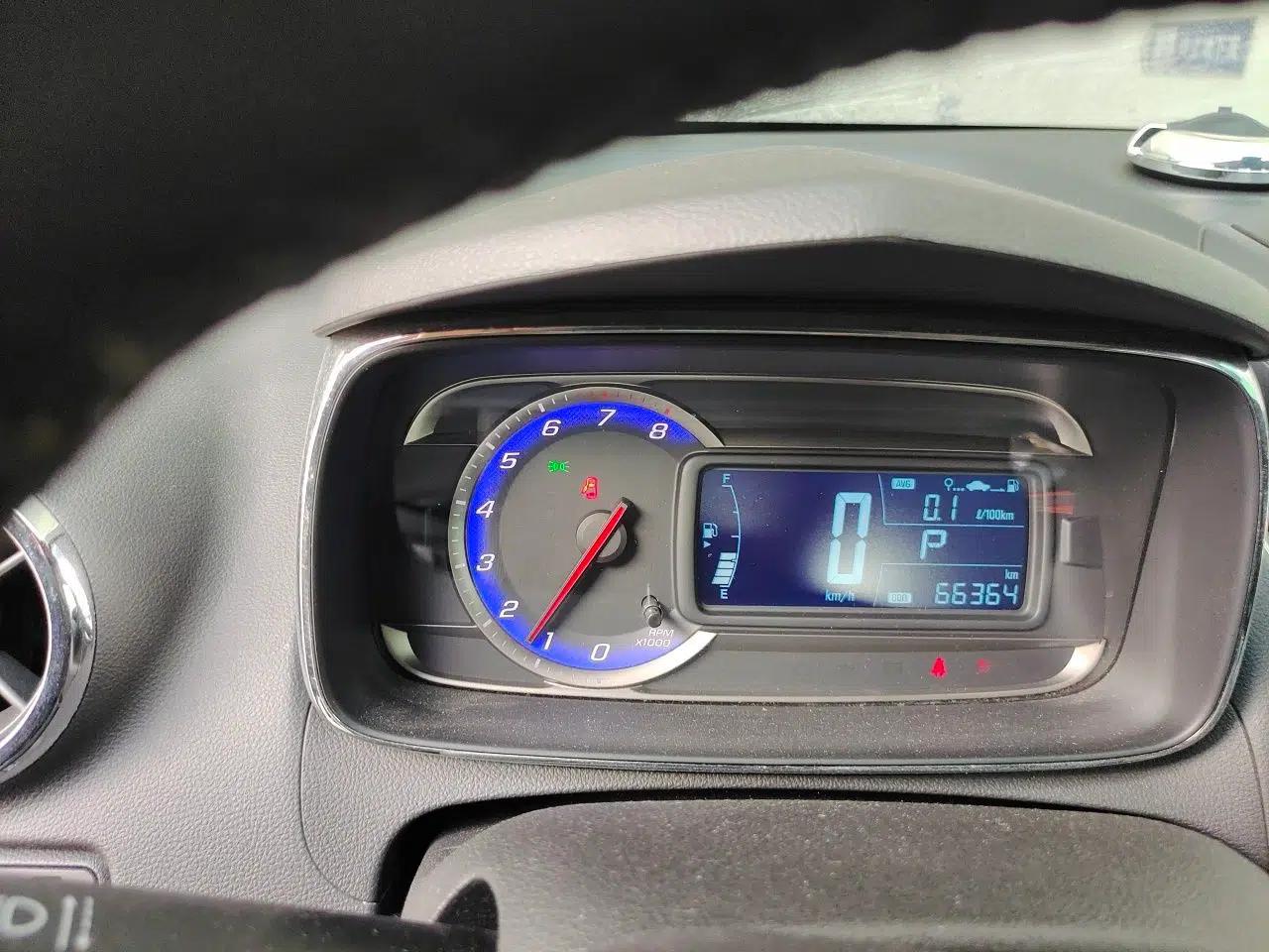 Chevrolet Trax 2014 1.4T Automatic Two-Wheel Drive Luxury Model — миниатюра 11