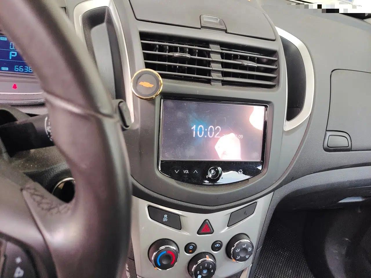 Chevrolet Trax 2014 1.4T Automatic Two-Wheel Drive Luxury Model — миниатюра 13