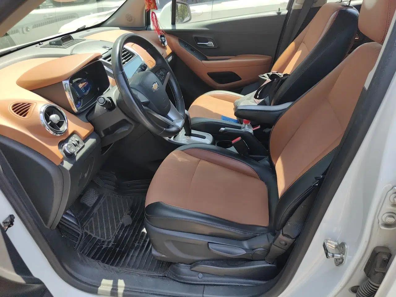 Chevrolet Trax 2016 1.4T Automatic Two-Wheel Drive Luxury Version — миниатюра 15