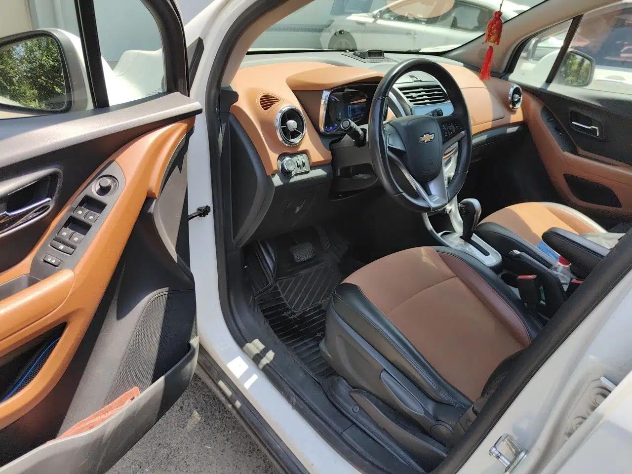 Chevrolet Trax 2016 1.4T Automatic Two-Wheel Drive Luxury Version — миниатюра 16