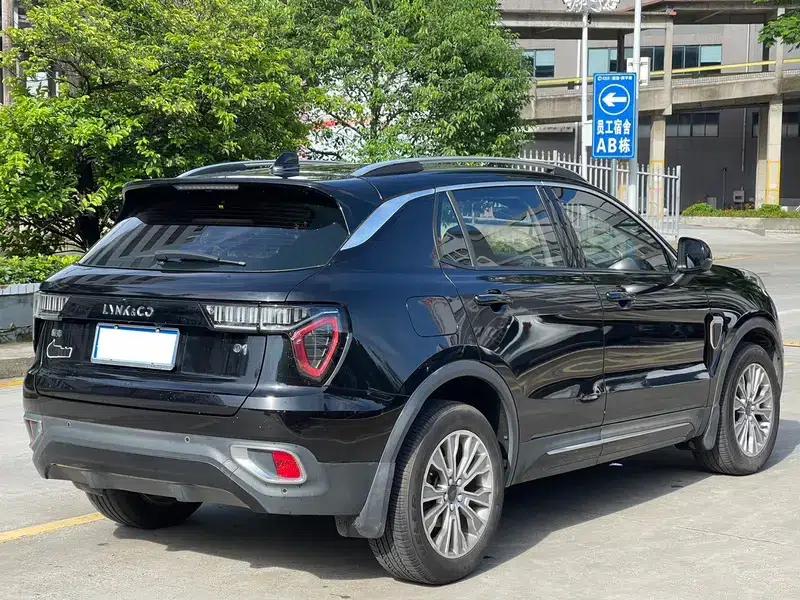 Lynk & Co 01 2017 2.0T 2WD Pro Edition — миниатюра 5