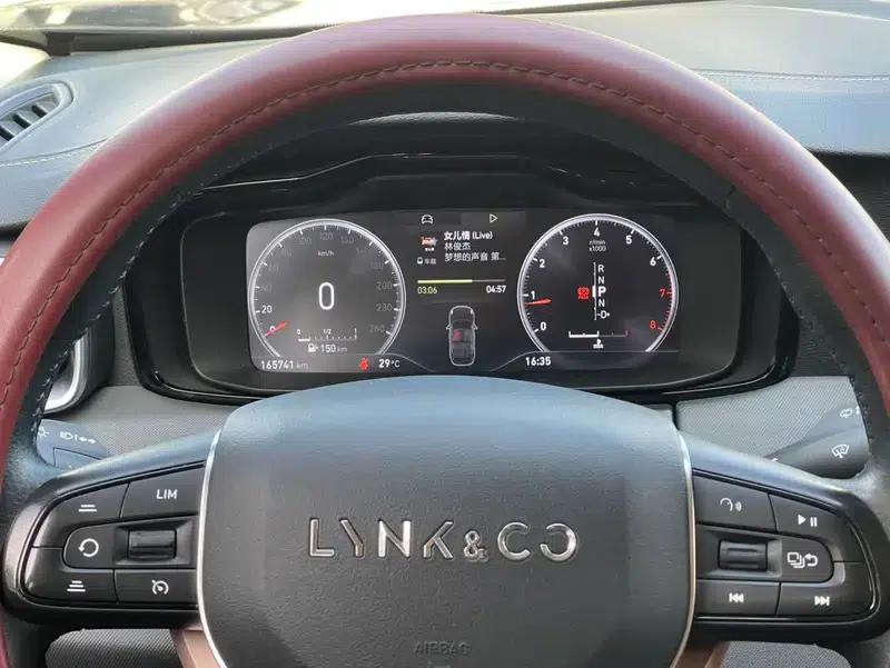 Lynk & Co 01 2017 2.0T 2WD Pro Edition — миниатюра 8