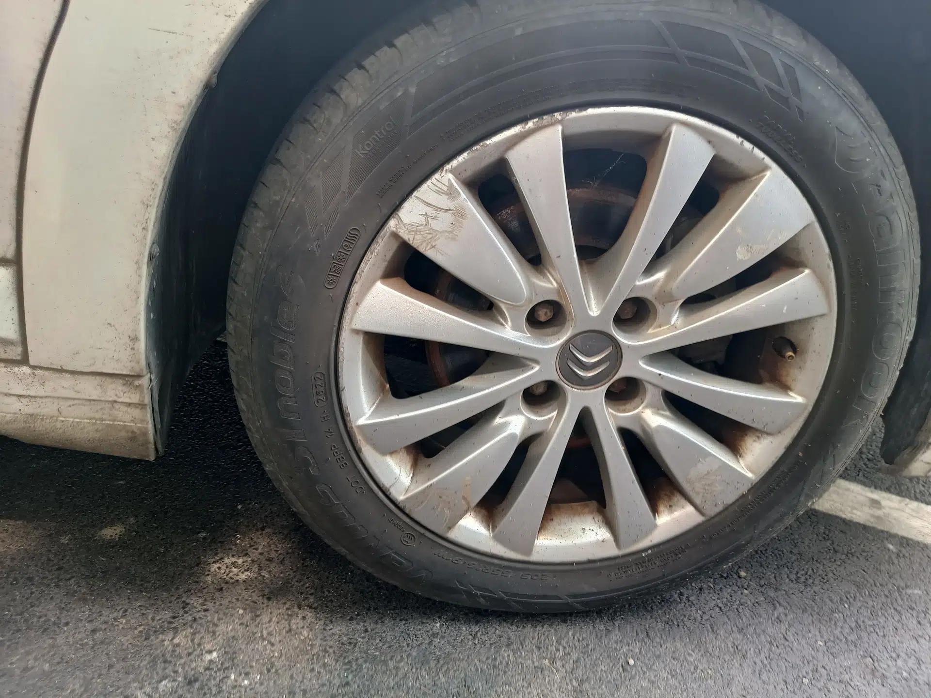 Citroen C-Quatre 2013 Sedan 1.6L Automatic Prestige Model — миниатюра 8