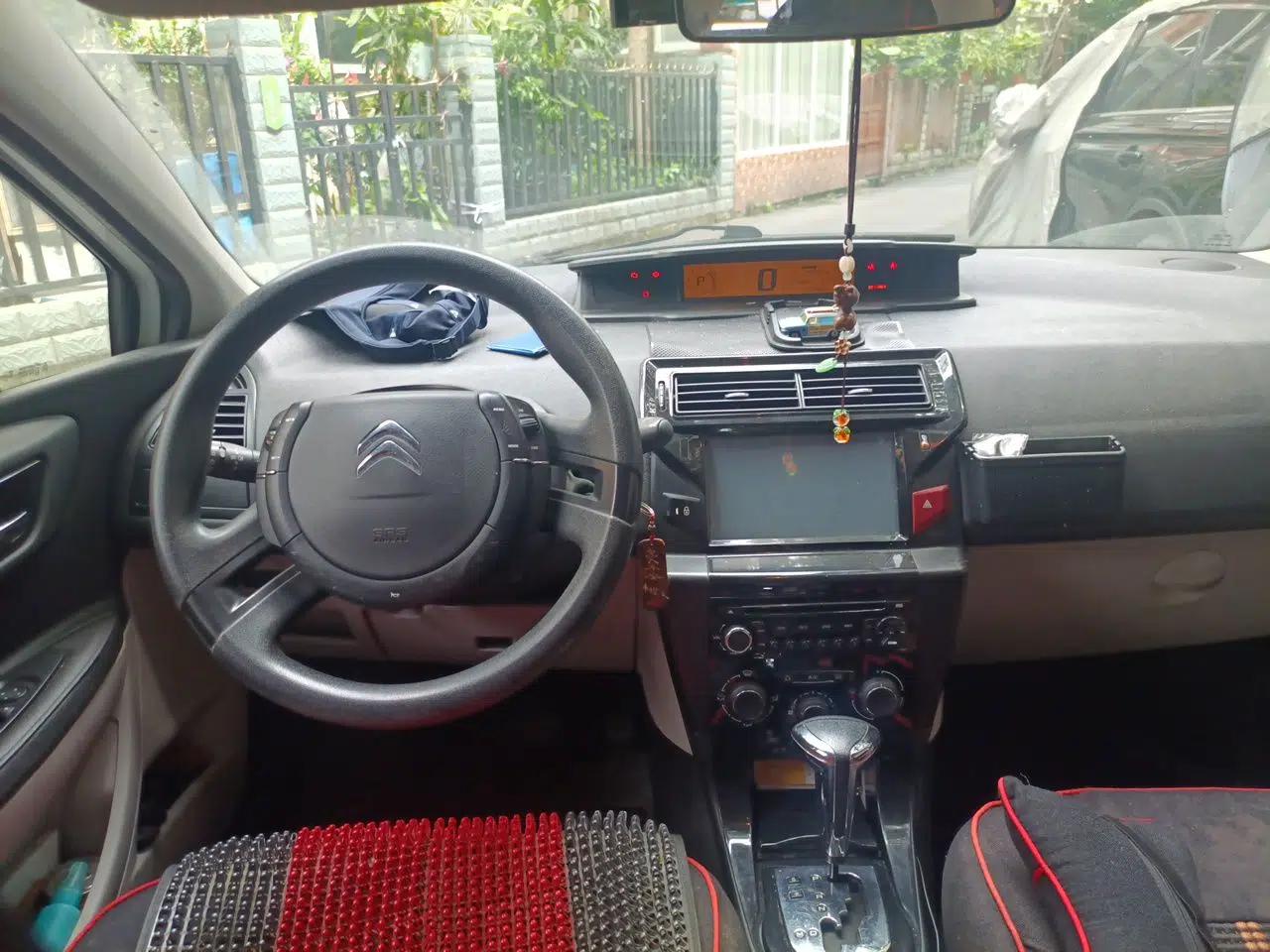 Citroen C-Quatre 2013 Sedan 1.6L Automatic Prestige Model — миниатюра 9