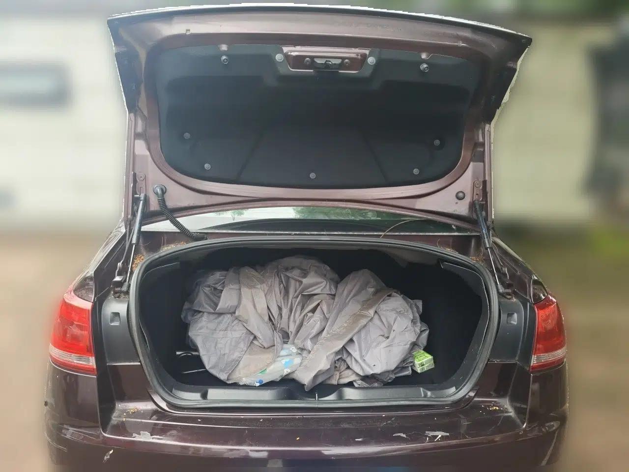Citroen C-Quatre 2012 Sedan 1.6L Automatic Enjoyment Model — миниатюра 19