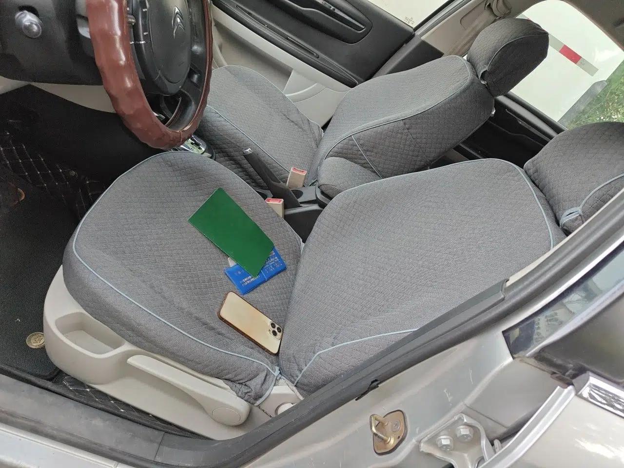 Citroen C-Quatre 2012 Sedan 1.6L Automatic Prestige Model — миниатюра 15