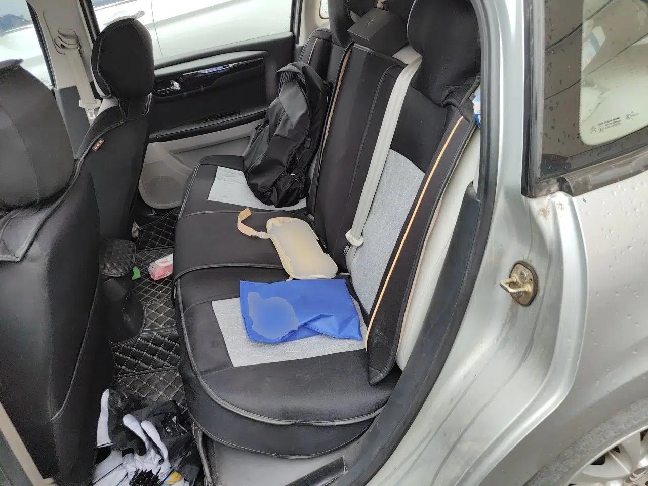 Citroen C-Quatre 2013 Sedan 1.6L Automatic Prestige Model — миниатюра 17