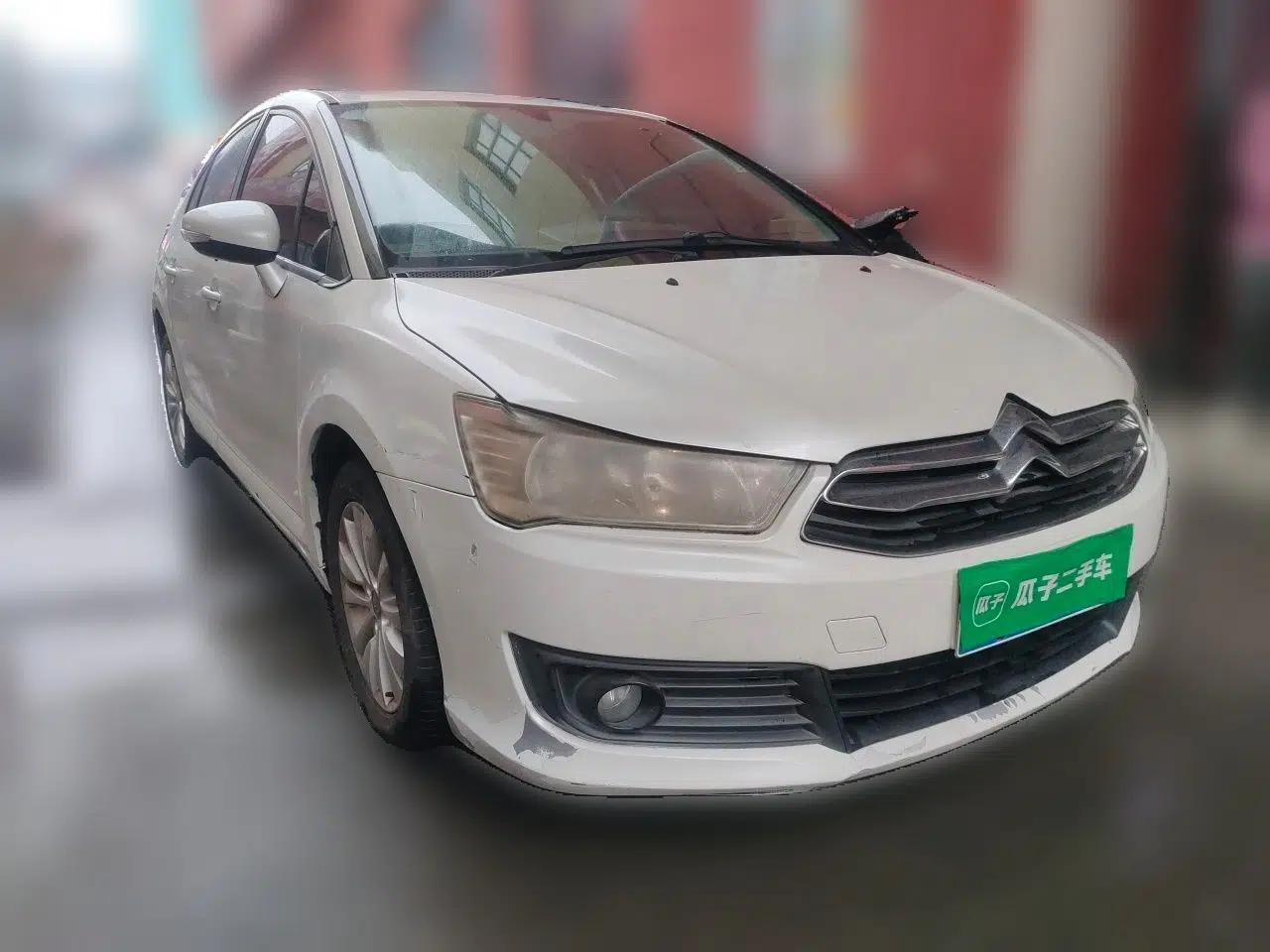 Citroen C-Quatre 2013 Sedan 1.6L Manual - Prestige Model — миниатюра 3