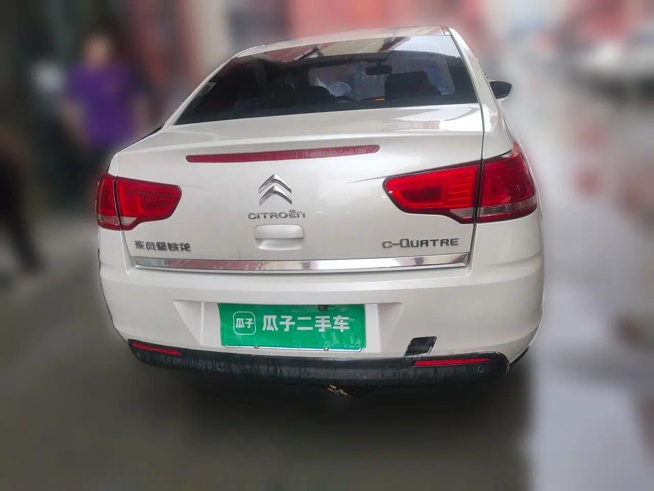 Citroen C-Quatre 2013 Sedan 1.6L Manual - Prestige Model — миниатюра 5