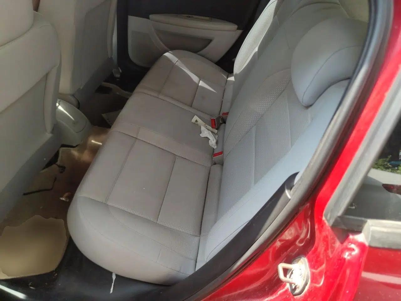 Citroen C-Quatre 2011 Sedan 1.6L Automatic Fashion Edition — миниатюра 17