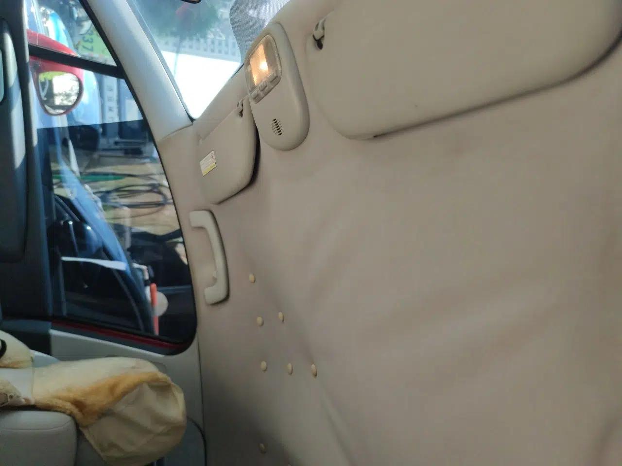 Citroen C-Quatre 2011 Sedan 1.6L Automatic Fashion Edition — миниатюра 18