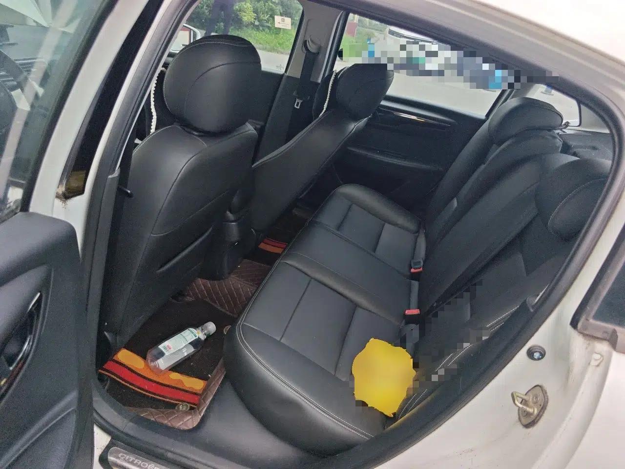 Citroen C-Quatre 2013 Sedan 1.6L Manual - Prestige Model — миниатюра 17