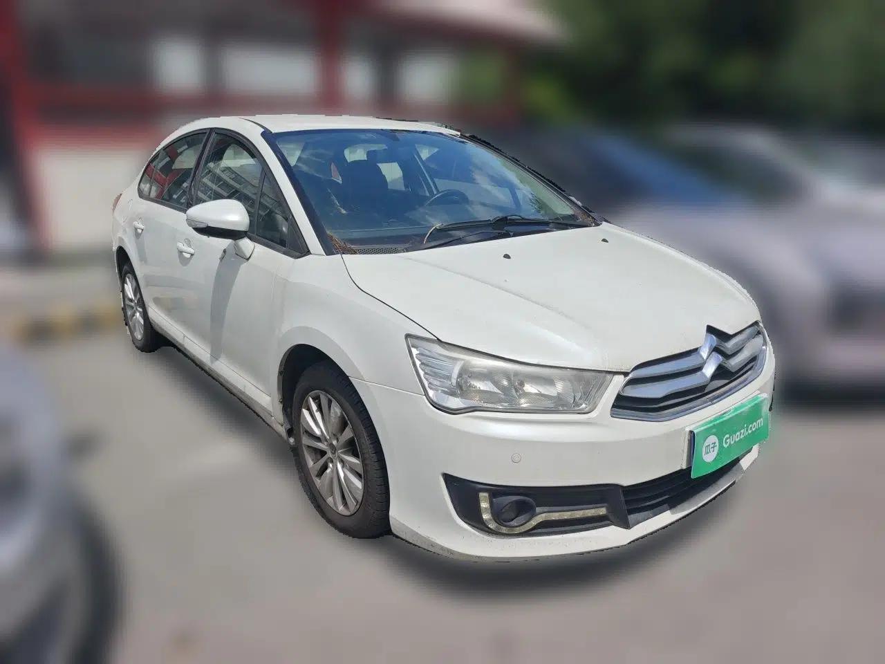 Citroen C-Quatre 2013 Sedan 1.6L Manual - Prestige Model — миниатюра 3