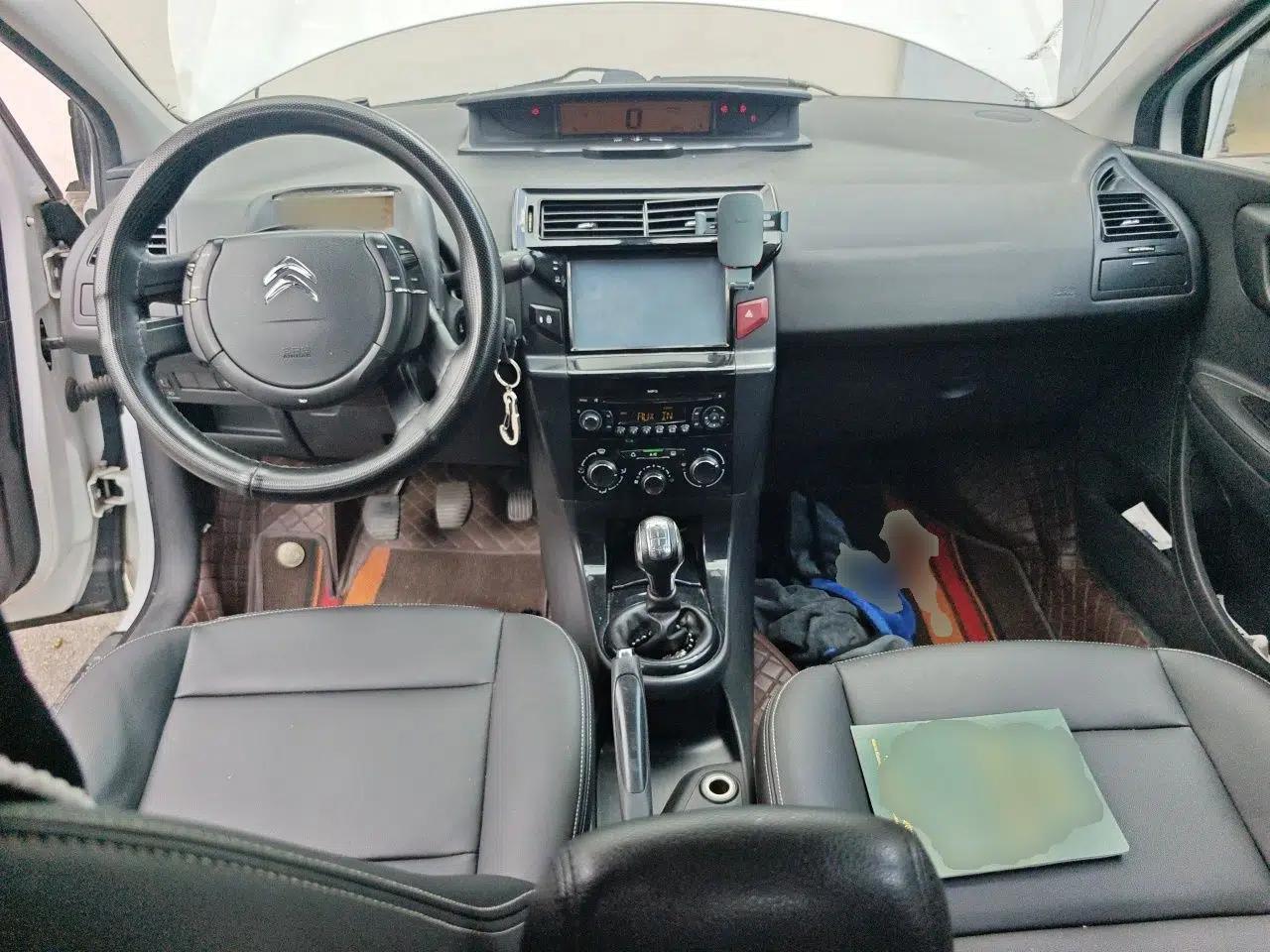 Citroen C-Quatre 2013 Sedan 1.6L Manual - Prestige Model — миниатюра 9