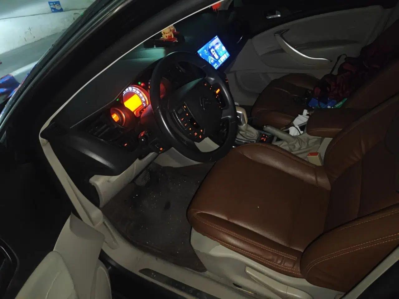 Citroen C5 2014 2.0L Automatic Zunyue Model — миниатюра 15