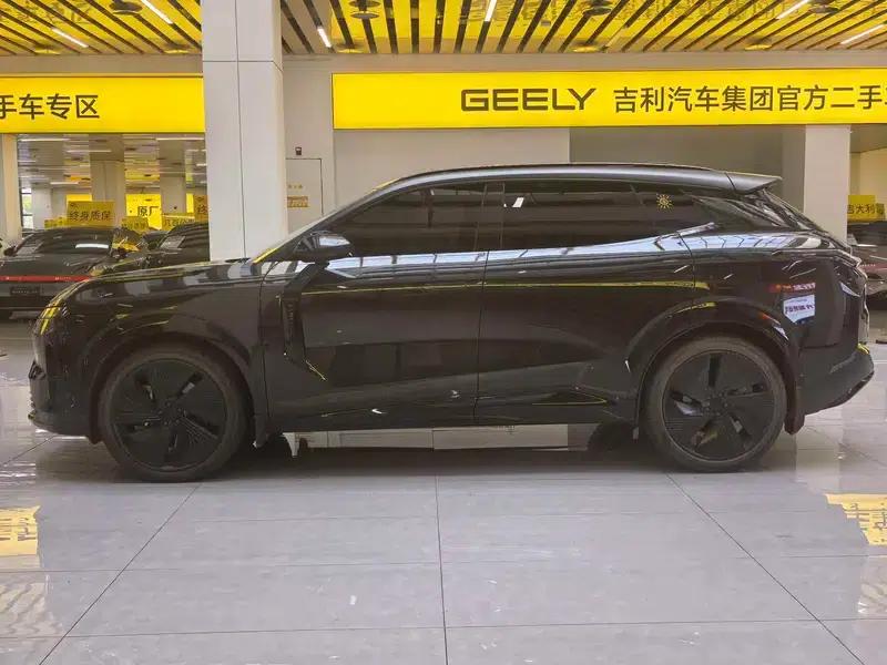 Lynk & Co 08 EM-P 2023 Model, 245km Super Long Range Halo — миниатюра 3