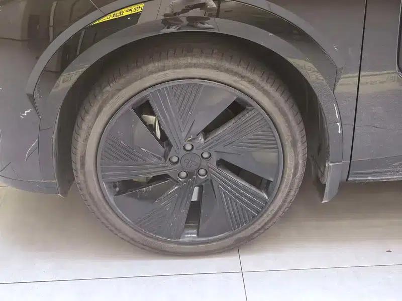 Lynk & Co 08 EM-P 2023 Model, 245km Super Long Range Halo — миниатюра 8