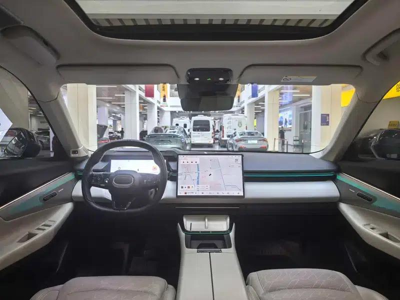 Lynk & Co 08 EM-P 2023 Model, 245km Super Long Range Halo — миниатюра 10