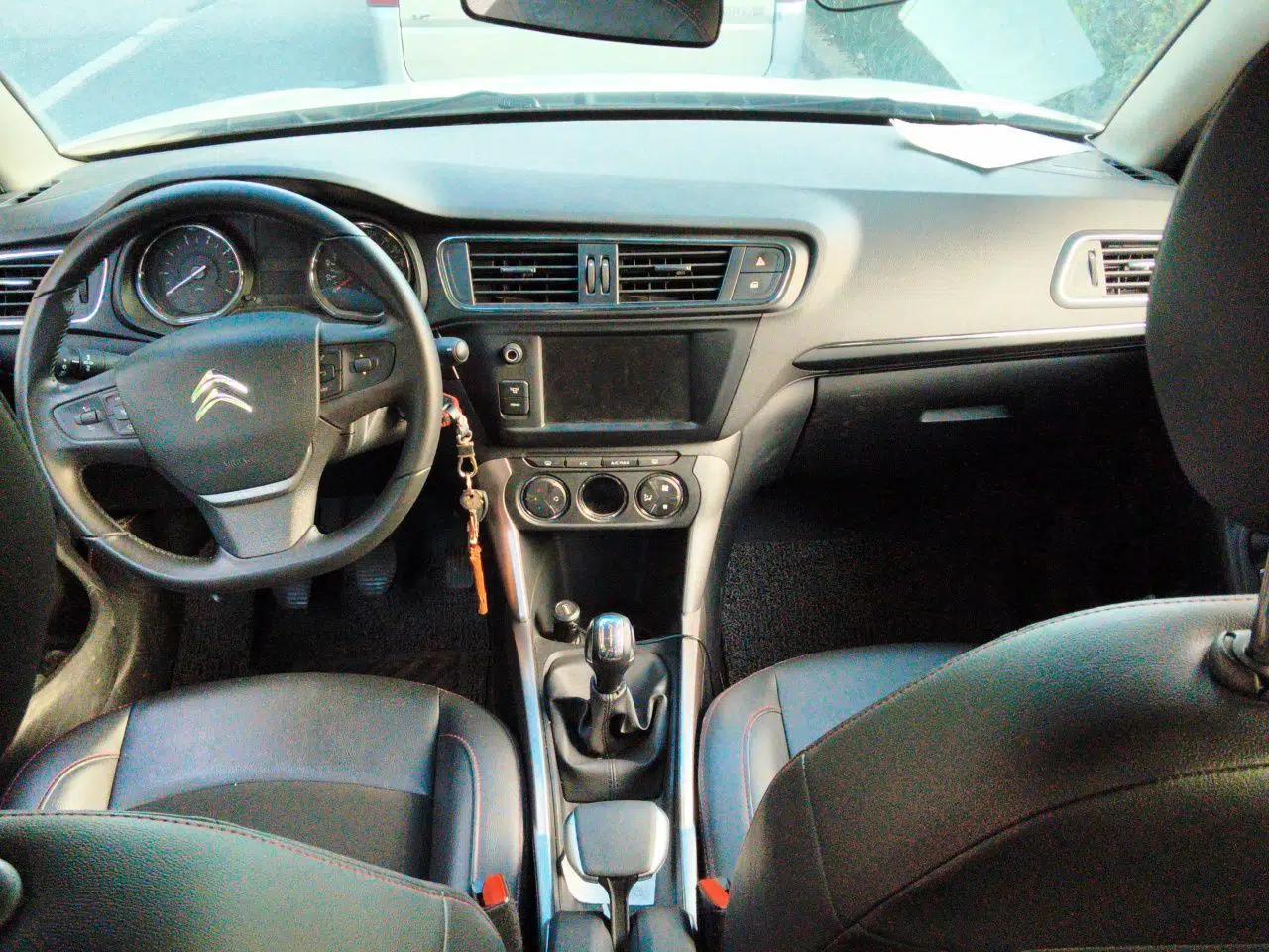 Citroen C3-XR 2015 1.6L Manual Pioneer Model — миниатюра 6