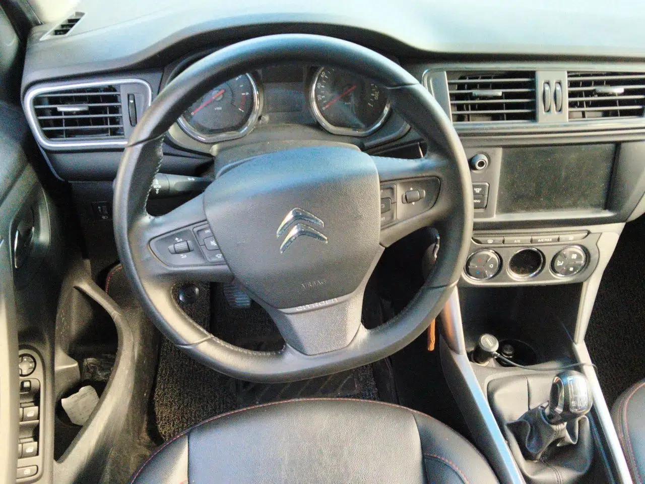 Citroen C3-XR 2015 1.6L Manual Pioneer Model — миниатюра 7