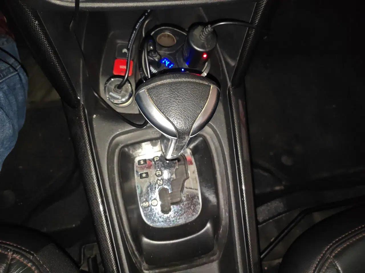 Citroen C3-XR 2015 1.6THP Automatic Flagship Model — миниатюра 14
