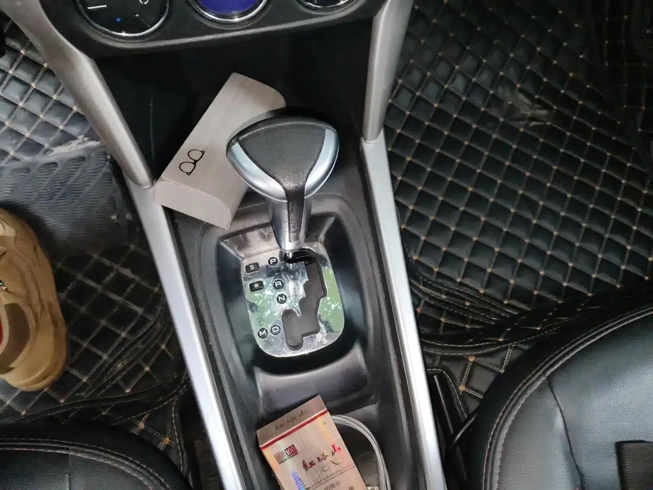 Citroen C3-XR 2015 1.6L Automatic Pioneer Model — миниатюра 14