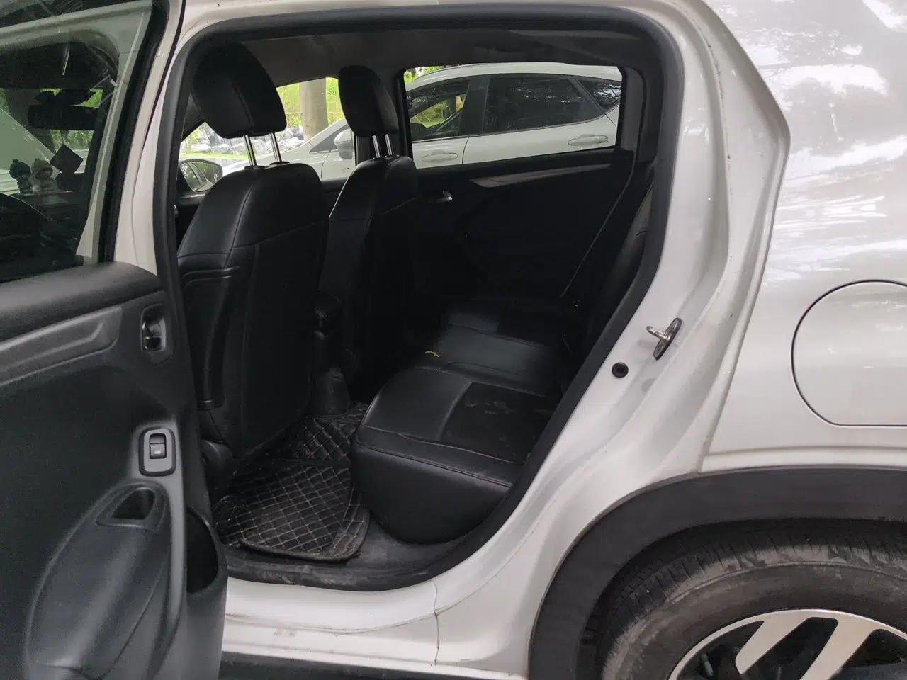 Citroen C3-XR 2015 1.6L Automatic Pioneer Model — миниатюра 17
